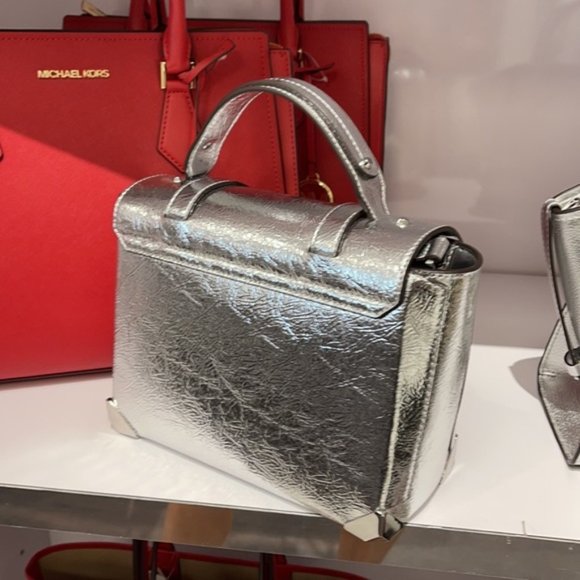 Michael Kors Manhattan Medium School Satchel - Picture 12 of 16